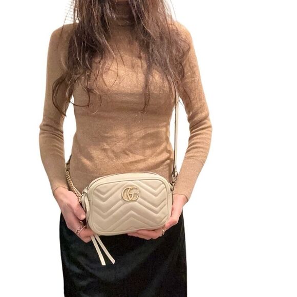 Gucci Marmont mini crossbo bag - Picture 15 of 16